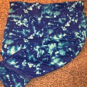 Athletic leggings. Great for running.